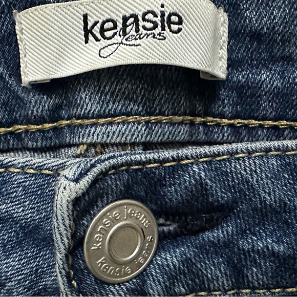 341 Kensie Jeans | EUC Women’s Blue Distressed Cutoff Denim Shorts (Size 6/28) - Picture 4 of 13